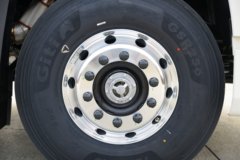 东风商用车天龙旗舰GX 14.5L LNG 630马力 6X4 伊顿12档 AMT自动档 牵引车
