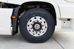 东风商用车天龙旗舰GX 14.5L LNG 630马力 6X4 伊顿12档 AMT自动档 牵引车