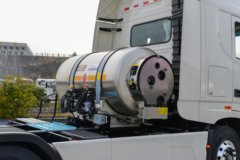 东风商用车天龙旗舰GX 14.5L LNG 630马力 6X4 伊顿12档 AMT自动档 牵引车