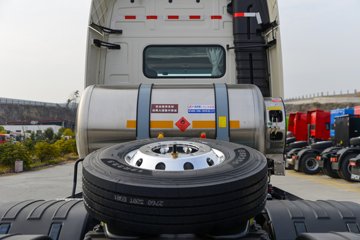 �������ó������콢GX 14.5L LNG 630���� 6X4 ����12�� AMT�Զ��� ǣ����ͼƬ