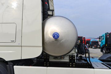 �������ó������콢GX 14.5L LNG 630���� 6X4 ����12�� AMT�Զ��� ǣ����ͼƬ