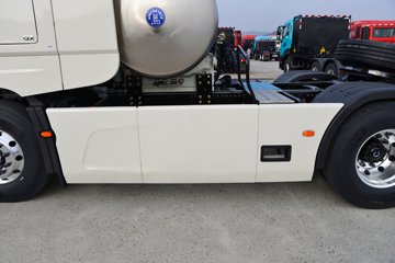�������ó������콢GX 14.5L LNG 630���� 6X4 ����12�� AMT�Զ��� ǣ����ͼƬ
