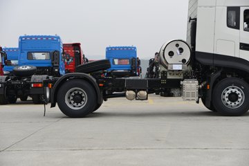 ��������KL 12.9L LNG 480���� 4X2 ��ʿ��12�� ǣ����ͼƬ