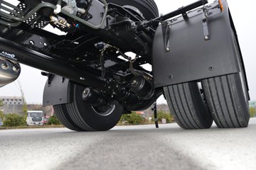 ��������KL 12.9L LNG 480���� 4X2 ��ʿ��12�� ǣ����ͼƬ