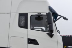 东风商用车天龙KL 12.9L LNG 520马力 6X4 东风14档 危险品牵引车