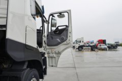 东风商用车天龙KL 12.9L LNG 520马力 6X4 东风14档 危险品牵引车