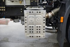 东风商用车天龙KL 12.9L LNG 520马力 6X4 东风14档 危险品牵引车