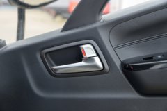 福田欧马可S1 畅盈版 180马力 4X2 AMT自动档 4.08米冷藏车