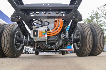 ����ŷ���� ����ES 4.17�׵��Ŵ��綯��դʽ�Ῠ ����ʱ��100.46kWhͼƬ