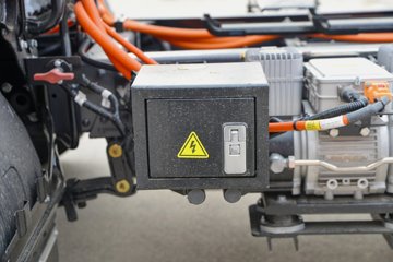 ����ŷ���� ����ES 4.17�׵��Ŵ��綯��դʽ�Ῠ ����ʱ��100.46kWhͼƬ