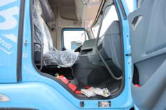 东风柳汽 乘龙H5 500马力 6X4 LNG自动档牵引车