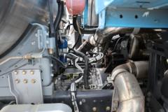 东风柳汽 乘龙H5 500马力 6X4 LNG自动档牵引车