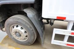 东风柳汽 乘龙H5 创富版 6.4L柴油 300马力 4X2 法士特8档 9.7米厢式载货车