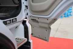 东风柳汽 乘龙H5 创富版 6.4L柴油 300马力 4X2 法士特8档 9.7米厢式载货车