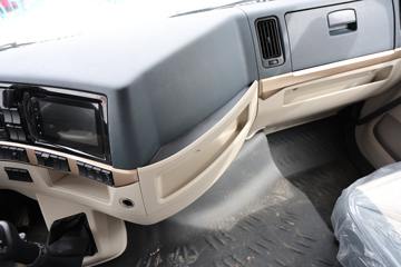 �������� ����H5 ������ 6.4L���� 300���� 4X2 ��ʿ��8�� 9.7����ʽ�ػ���ͼƬ