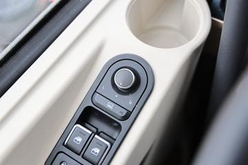 �������� ����H5 ������ 6.4L���� 300���� 4X2 ��ʿ��8�� 9.7����ʽ�ػ���ͼƬ