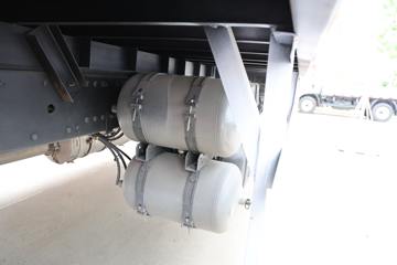 �������� ����H5 ������ 6.4L���� 300���� 4X2 ��ʿ��8�� 9.7����ʽ�ػ���ͼƬ
