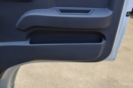 小卡之星3&nbsp;垃圾运输车驾驶室图片