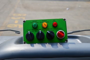 ʱ������С��֮��3 115���� 4X2 ѹ��ʽ������(������)ͼƬ