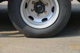 小卡之星3&nbsp;垃圾运输车底盘图片