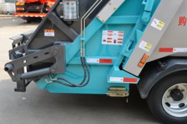 小卡之星3&nbsp;垃圾运输车上装图片