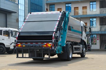 �������KR 230���� 4X2 ѹ��ʽ������(������)ͼƬ