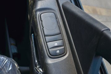 �������KR 230���� 4X2 ѹ��ʽ������(������)ͼƬ