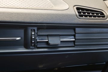 �������KR 230���� 4X2 ѹ��ʽ������(������)ͼƬ