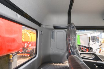 �������KR 230���� 4X2 ѹ��ʽ������(������)ͼƬ