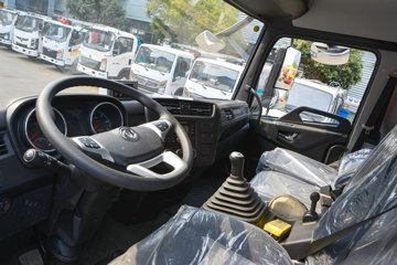 �������KR 230���� 4X2 ѹ��ʽ������(������)ͼƬ