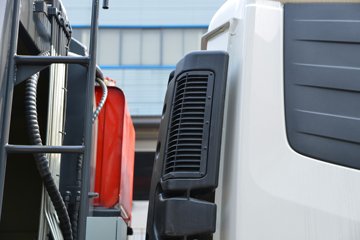 �������KR 230���� 4X2 ѹ��ʽ������(������)ͼƬ