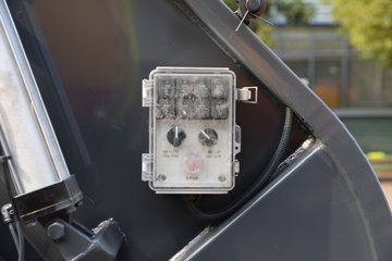 �������KR 230���� 4X2 ѹ��ʽ������(������)ͼƬ