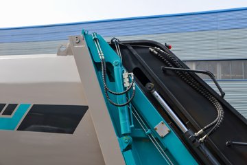 �������KR 230���� 4X2 ѹ��ʽ������(������)ͼƬ