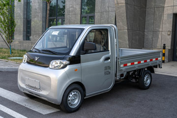 雷驰仁T10 进取版 液刹 2.015米单排纯电动栏板微卡 科大国创15.4kWh