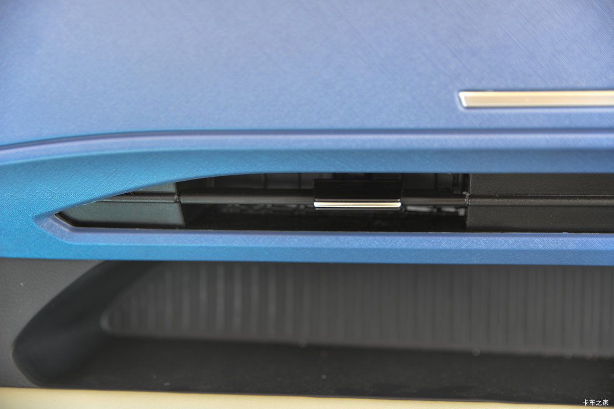 ���� ʱ���캽��G 163���� 4.17�׵��������Ῠ��ʻ��                                               