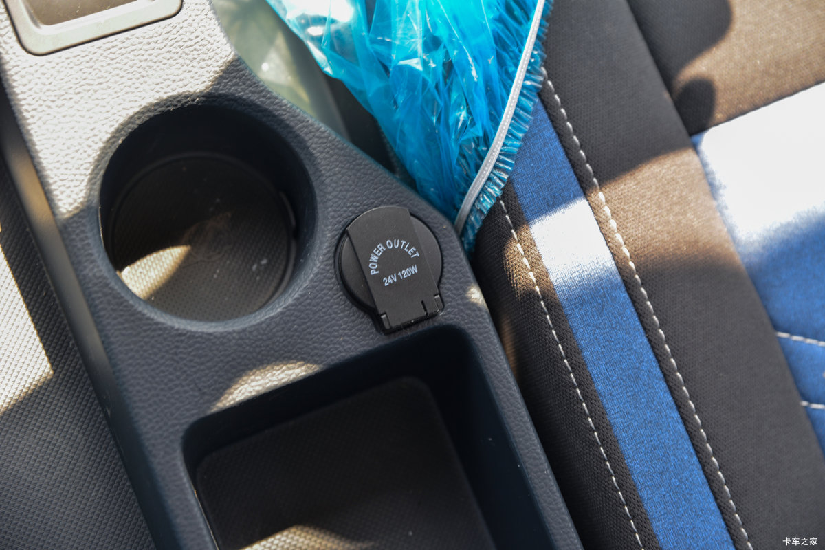 ���� ʱ���캽��G 163���� 4.17�׵��������Ῠ��ʻ��                                               