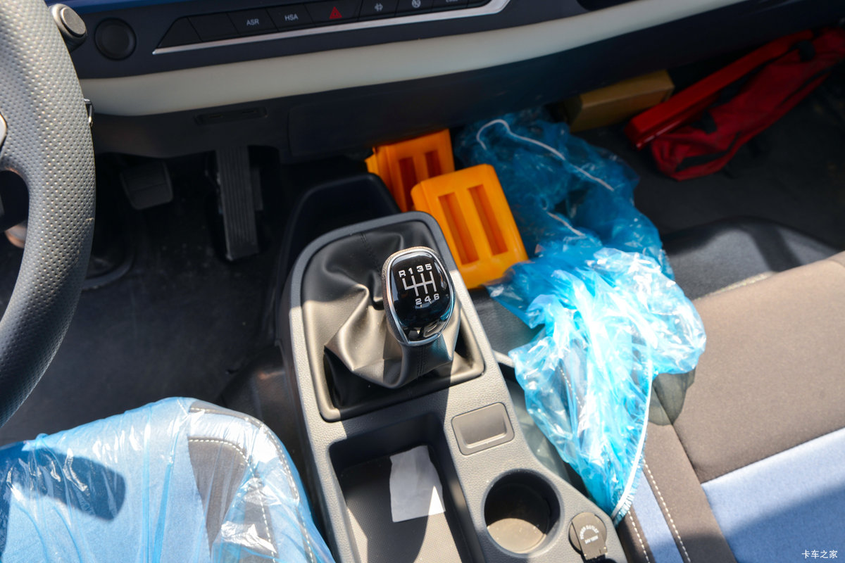 ���� ʱ���캽��G 163���� 4.17�׵��������Ῠ��ʻ��                                               