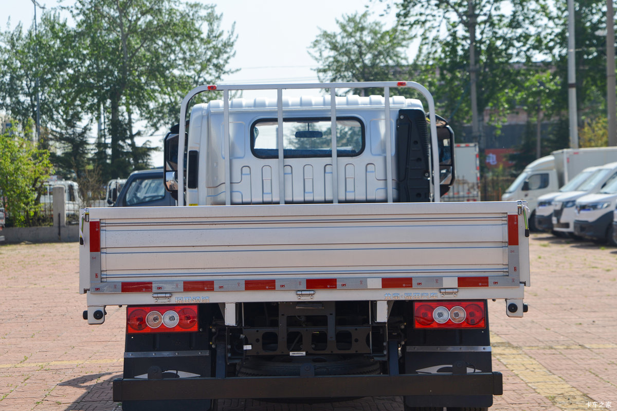 ���� ʱ���캽��G 163���� 4.17�׵��������Ῠ��װ                                                