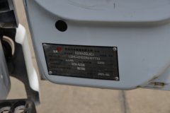 东风华神V3 142马力 4X2 柴油 单排车厢可卸式垃圾车