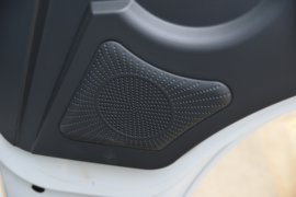 华神V3&nbsp;垃圾运输车驾驶室图片