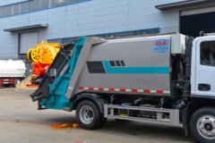 东风华神V3 142马力 4X2 柴油 单排车厢可卸式垃圾车