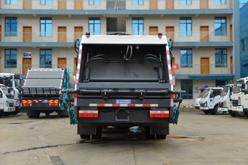 飞碟金牛&nbsp;垃圾运输车外观图片