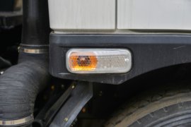 飞碟金牛&nbsp;垃圾运输车底盘图片