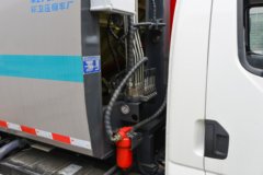 飞碟 EF3 4X2 纯电动垃圾车 宁德时代55.71kWh