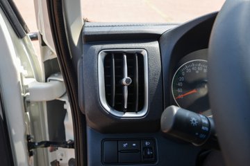 ���� ʱ���캽S1 Һɲ 3.8�׵�����ʽС�� ��γ66.53kWhͼƬ