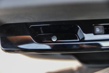 ����ŷ����X 125���� 3.17��˫�������ῨͼƬ