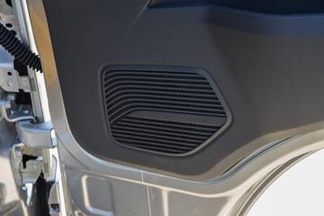 ����ŷ����X 125���� 3.17��˫�������ῨͼƬ