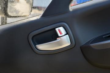 ���� ŷ����S1 ��ӯ�� 158���� 3.83���Ű������ῨͼƬ