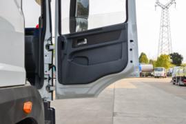 东风多利卡底盘&nbsp;垃圾运输车驾驶室图片