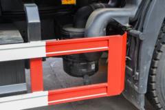 东风多利卡D9 240马力 4X2 垃圾运输车(程力牌)